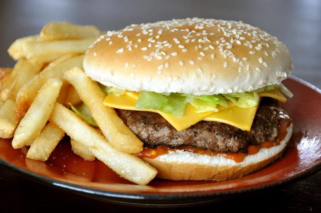 Deluxe Cheeseburger Meal.